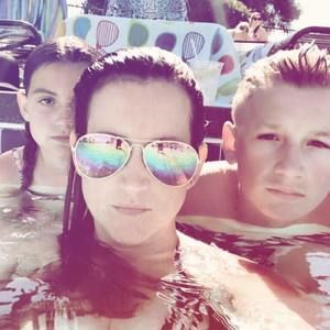 Meet your Posher, Stacy